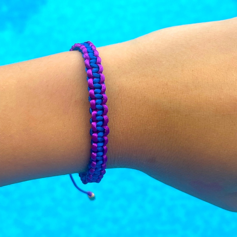 Purple/blue adjustable bracelet